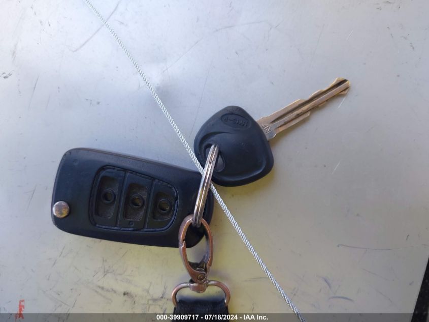 2011 Kia Soul + VIN: KNDJT2A27B7285913 Lot: 39909717