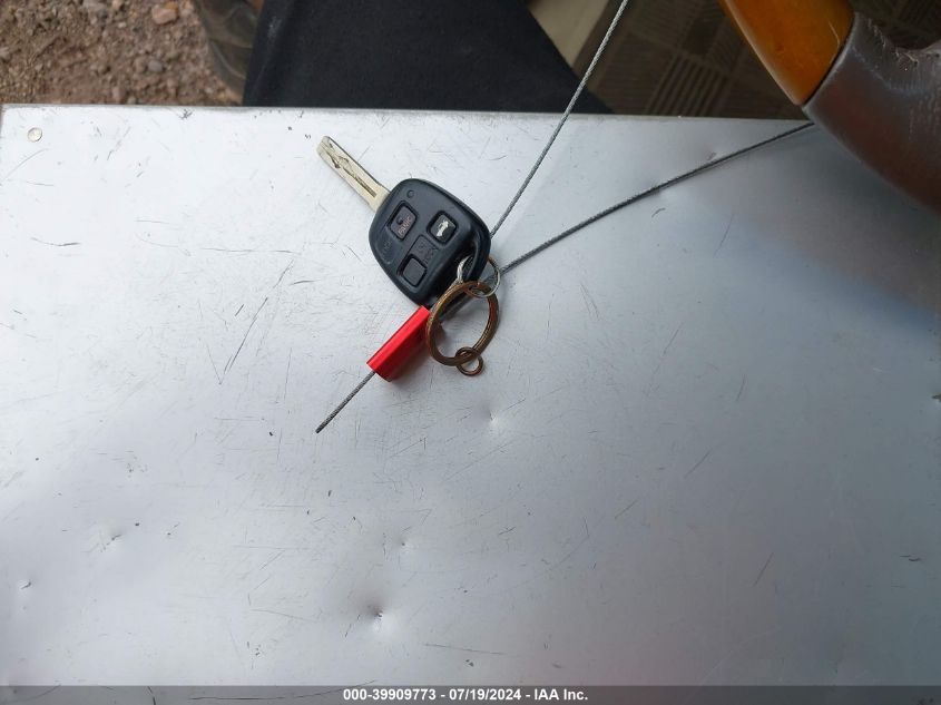 2005 Lexus Es 330 VIN: JTHBA30G155122122 Lot: 39909773