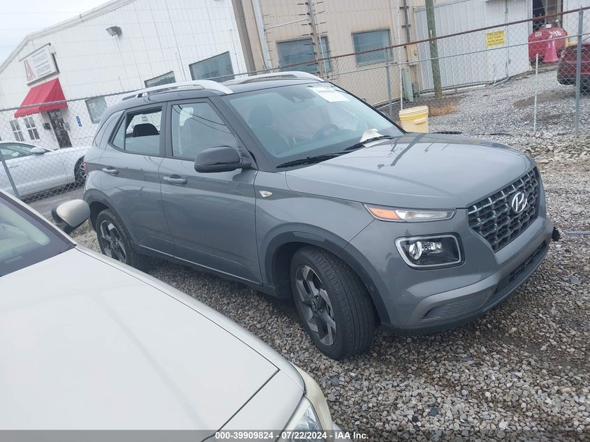 2022 Hyundai Venue Limited VIN: KMHRC8A33NU207418 Lot: 39909824