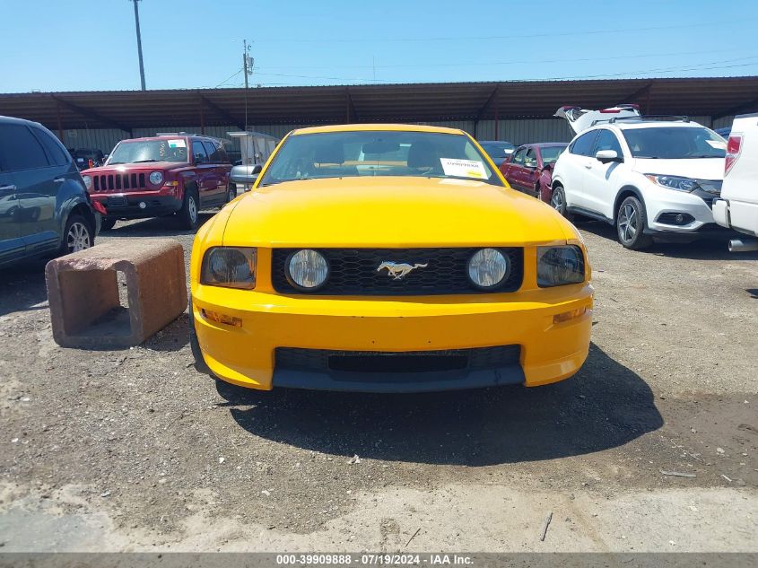 2008 Ford Mustang Gt Deluxe/Gt Premium VIN: 1ZVHT82H185128075 Lot: 39909888