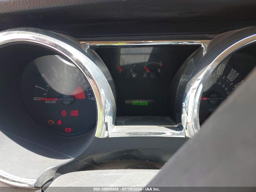 2008 Ford Mustang Gt Deluxe/Gt Premium VIN: 1ZVHT82H185128075 Lot: 39909888