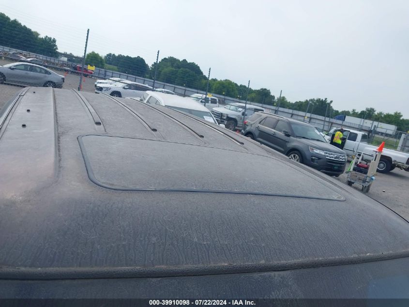 2000 Chevrolet Tahoe All New Lt VIN: 1GNEC13T0YJ198343 Lot: 39910098