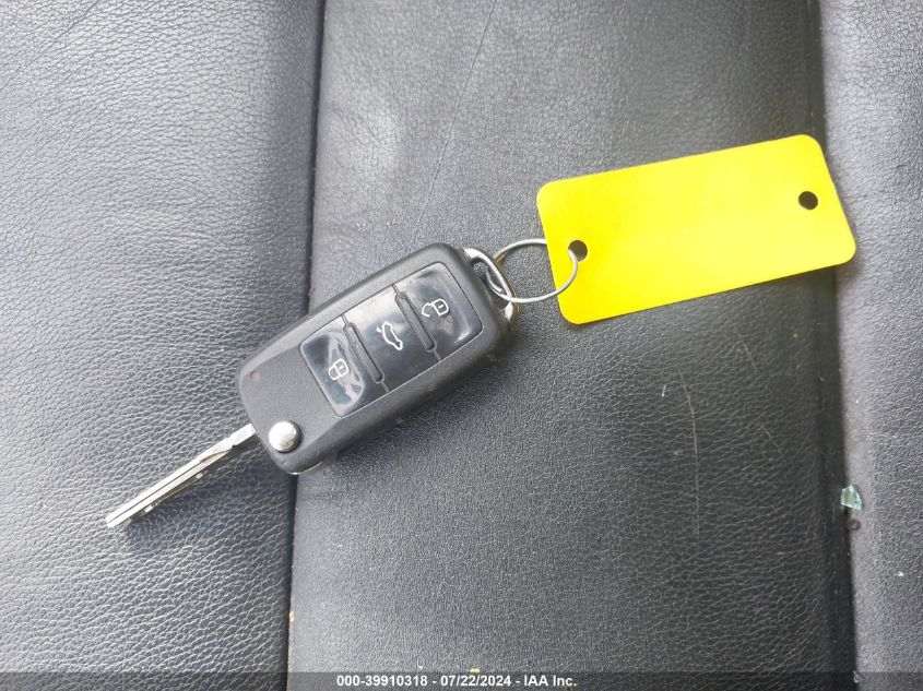 2010 Volkswagen Gti 4-Door VIN: WVWGD7AJXAW364945 Lot: 39910318