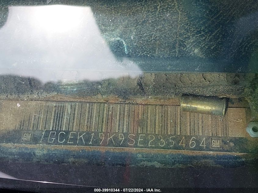1995 Chevrolet Gmt-400 K1500 VIN: 1GCEK19K9SE235464 Lot: 39910344