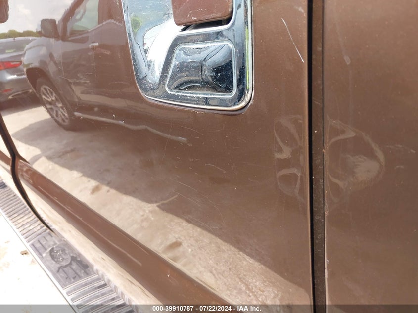 2011 Ford F-250 Lariat VIN: 1FT7W2B62BEA50656 Lot: 39910787