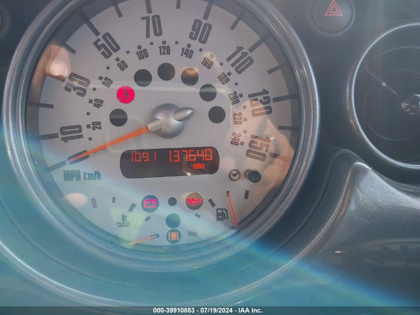 2006 Mini Cooper VIN: WMWRC33566TK72709 Lot: 39910883