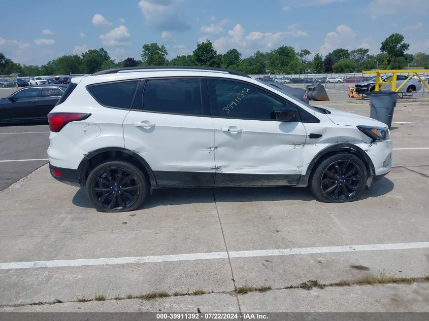 2019 Ford Escape Se VIN: 1FMCU0GD0KUB80372 Lot: 39911392