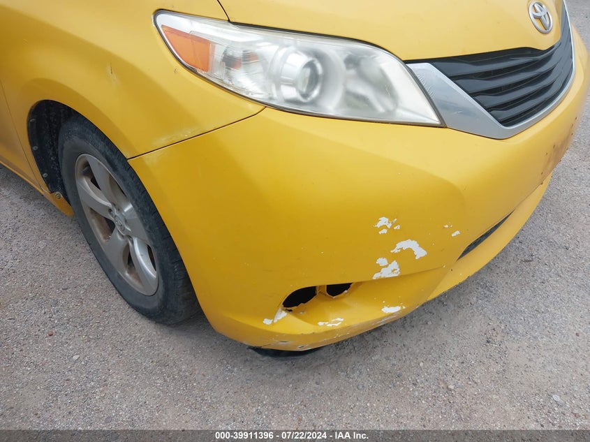 2014 Toyota Sienna Le V6 8 Passenger VIN: 5TDKK3DC2ES483472 Lot: 39911396