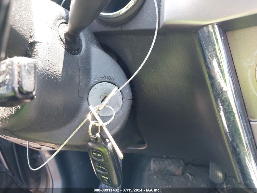 2004 Toyota Matrix Standard VIN: 2T1KR32E14C196468 Lot: 39911432