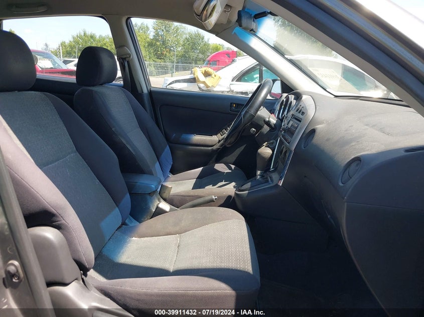 2004 Toyota Matrix Standard VIN: 2T1KR32E14C196468 Lot: 39911432