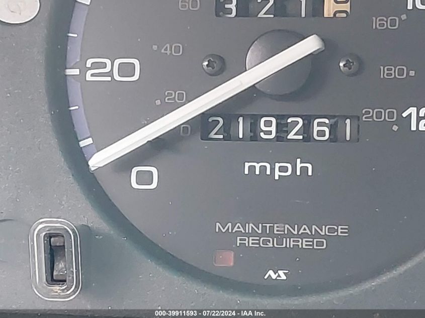 1998 Honda Civic Lx VIN: 2HGEJ6672WH530261 Lot: 39911593