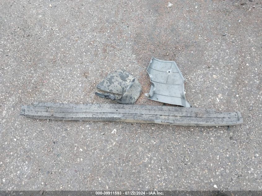 1998 Honda Civic Lx VIN: 2HGEJ6672WH530261 Lot: 39911593