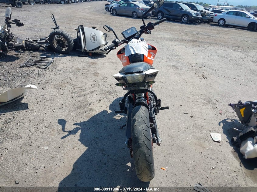 2019 KTM 390 DUKE - MD2JPJ40XKC208964