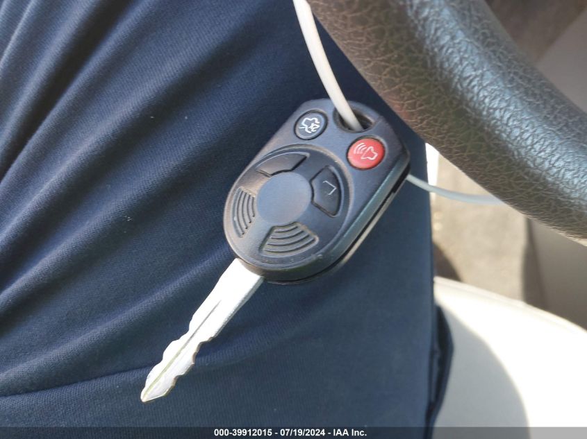 2010 Ford Fusion Se VIN: 3FAHP0HA0AR415287 Lot: 39912015