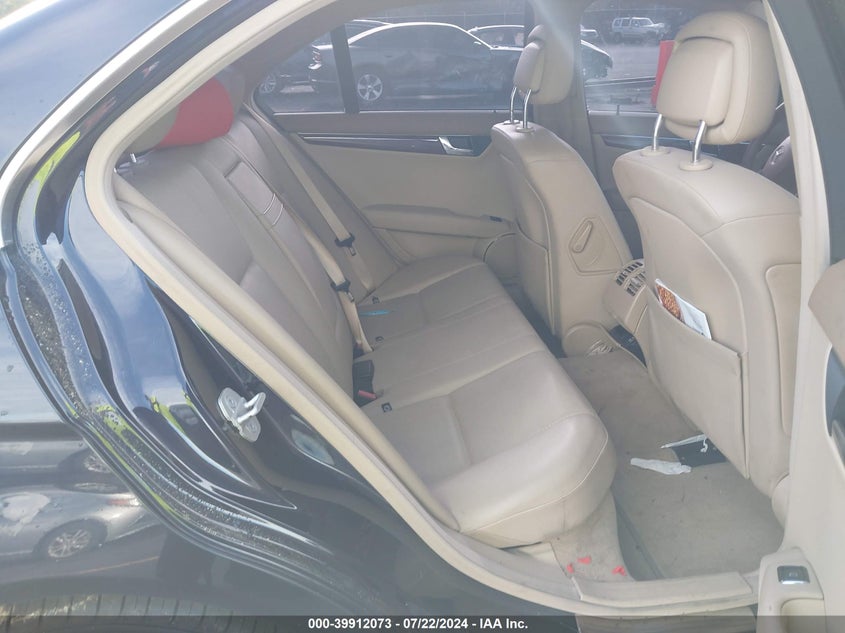 2008 Mercedes-Benz C 300 Luxury 4Matic/Sport 4Matic VIN: WDDGF81X78F107360 Lot: 39912073