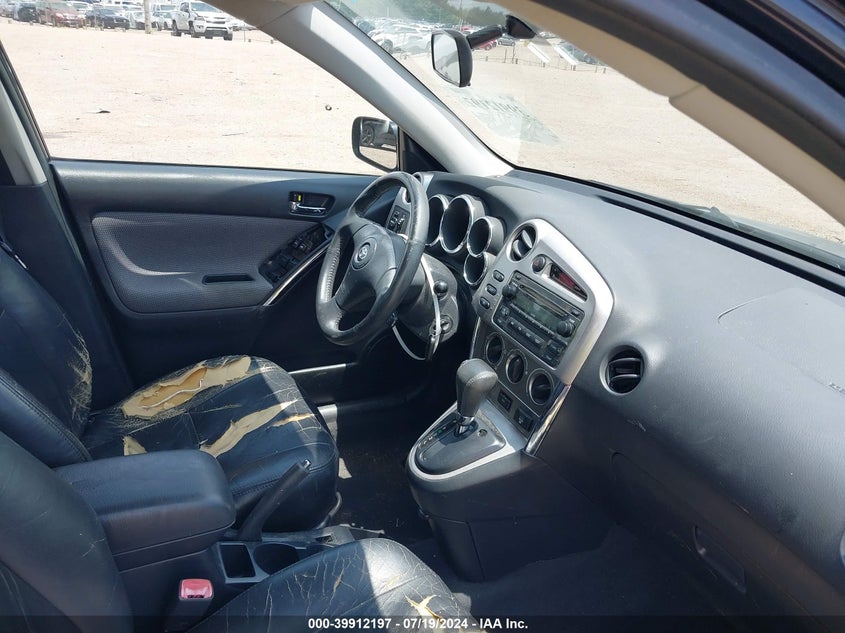 2005 Toyota Matrix Xr VIN: 2T1KR32E15C550636 Lot: 39912197