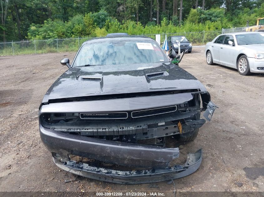 2018 Dodge Challenger Sxt Plus VIN: 2C3CDZAG7JH132725 Lot: 39912208