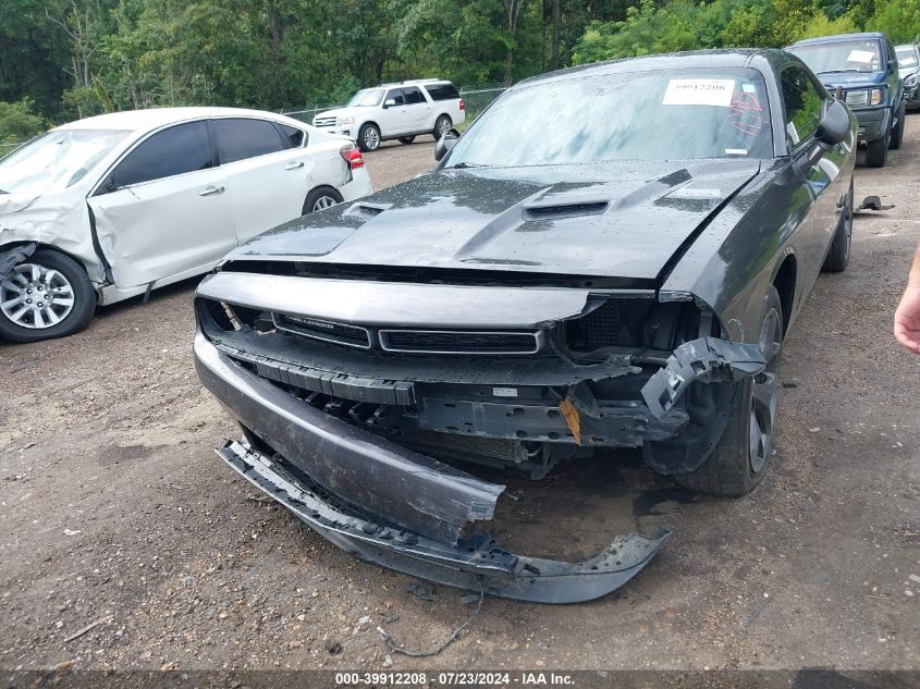 2018 Dodge Challenger Sxt Plus VIN: 2C3CDZAG7JH132725 Lot: 39912208