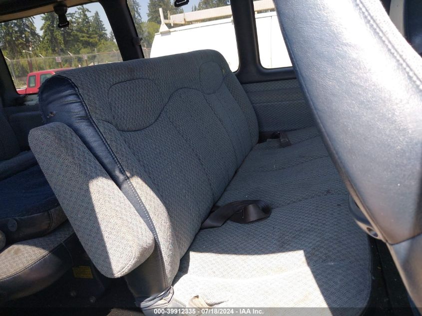 1998 GMC Savana Standard VIN: 1GJHG35R0W1037262 Lot: 39912335