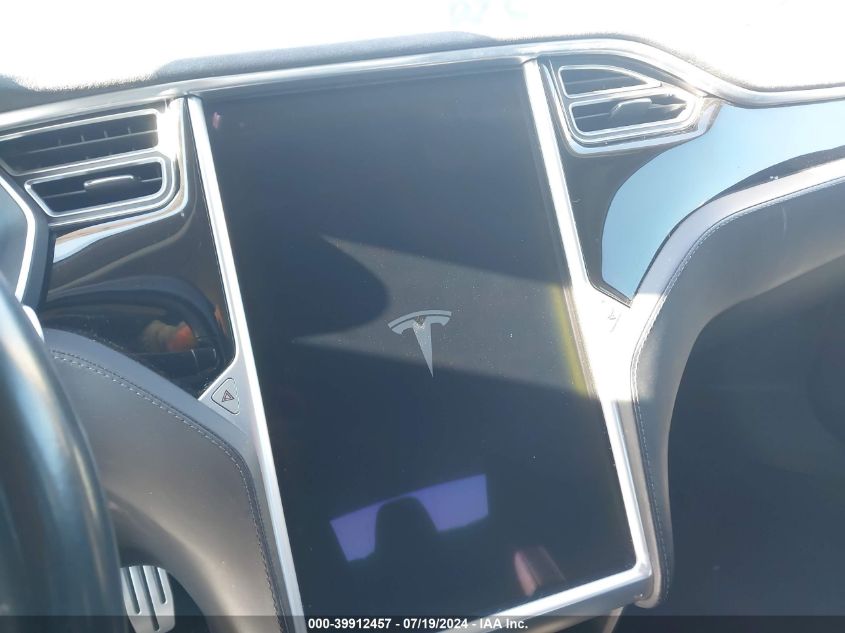 2015 Tesla Model S 85D VIN: 5YJSA1H21FFP79842 Lot: 39912457