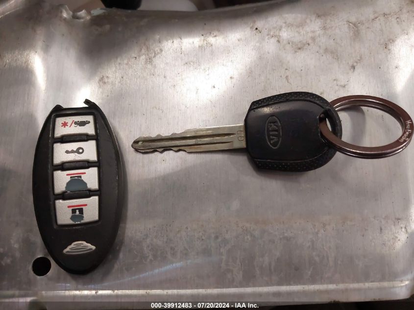 2007 Kia Sportage Ex/Lx VIN: KNDJE723877437381 Lot: 39912483