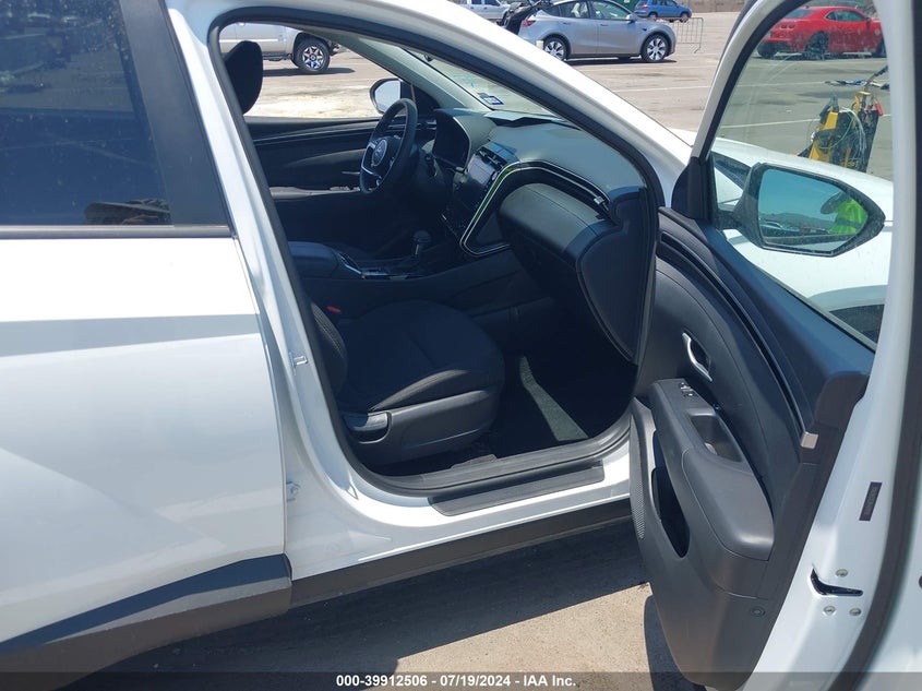 2024 HYUNDAI TUCSON 2.5L I-4 DI, DOHC, V(VIN: 5NMJB3DE2RH339782