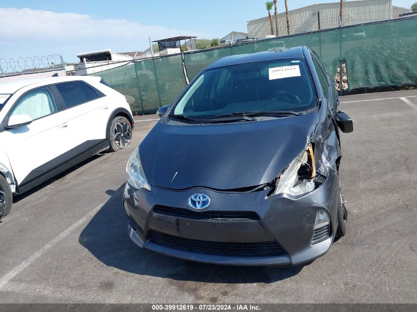 2013 Toyota Prius C VIN: JTDKDTB31D1551415 Lot: 39912619