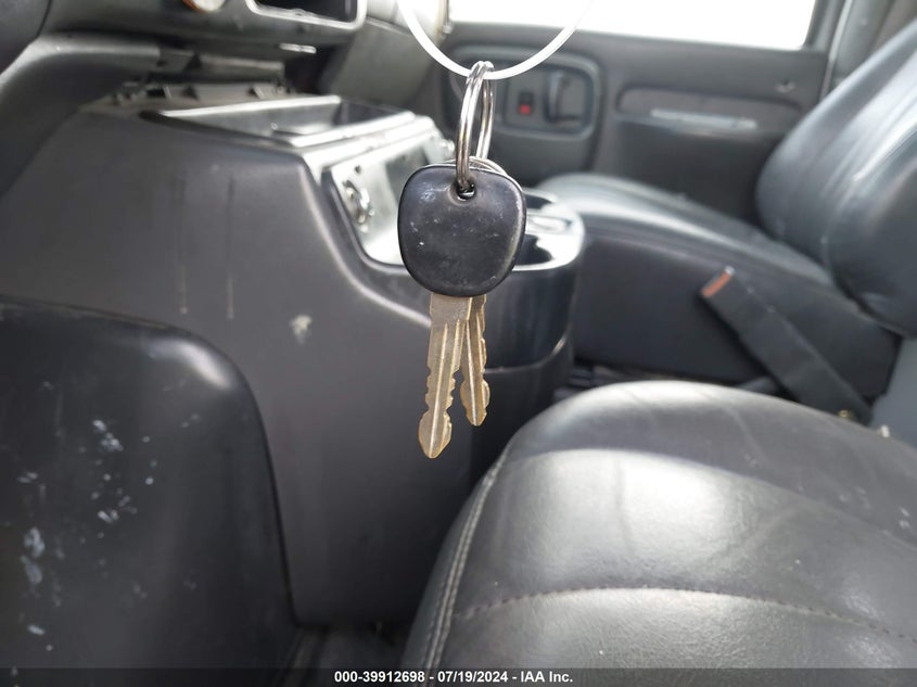 2002 Chevrolet Express VIN: 1GCHG35G921160977 Lot: 39912698