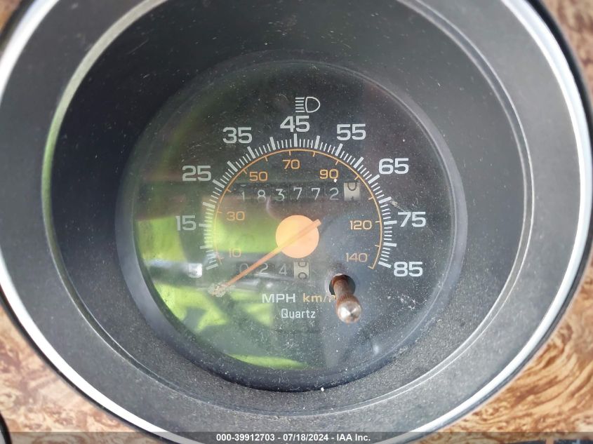 1990 GMC Suburban V25 Conventional VIN: 1GKGV26K5LF507051 Lot: 39912703