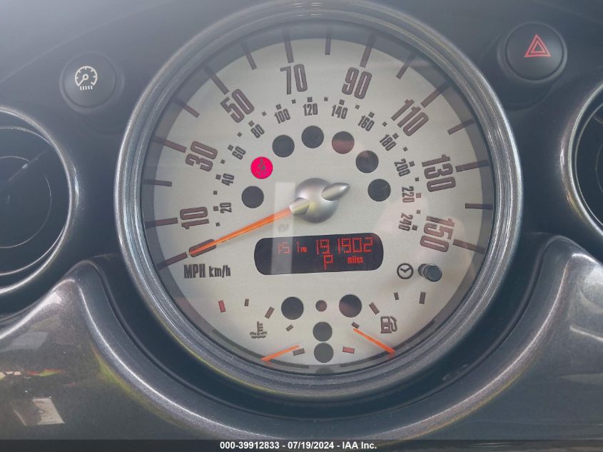 2006 Mini Cooper S VIN: WMWRE335X6TJ38568 Lot: 39912833