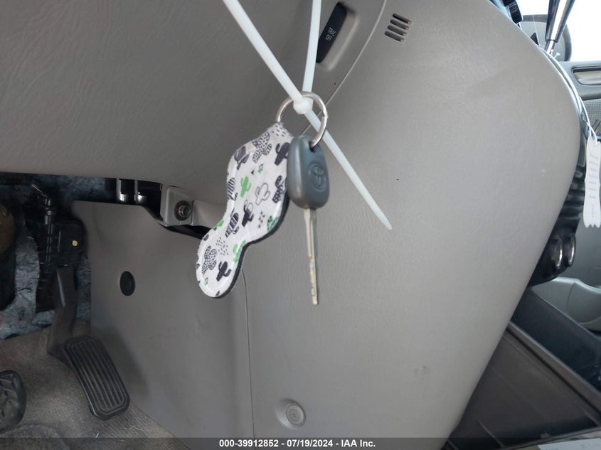 2005 Toyota Sienna Le VIN: 5TDZA23C35S295900 Lot: 39912852