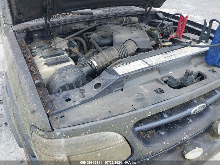 2000 Ford Explorer Limited VIN: 1FMDU75E9YZB15427 Lot: 39912911