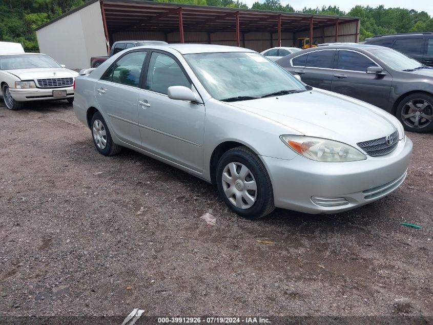 2003 Toyota Camry Le VIN: JTDBE32K330227018 Lot: 39912926