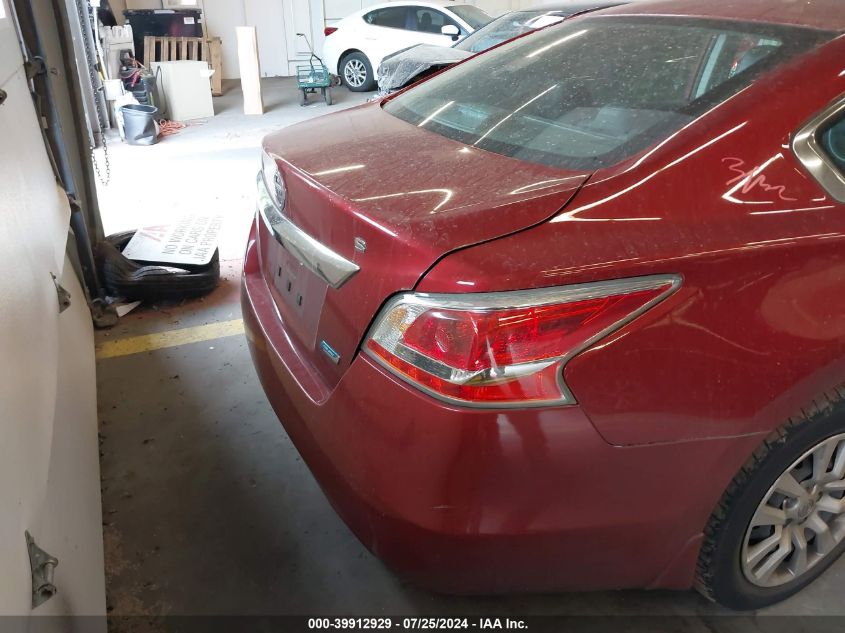 2014 Nissan Altima 2.5 S VIN: 1N4AL3AP4EN211825 Lot: 39912929