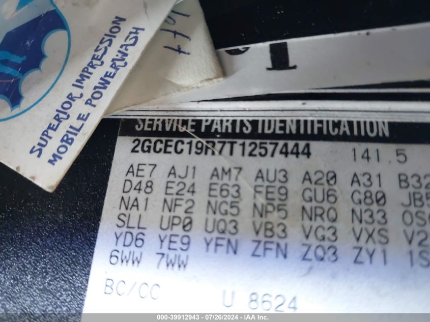 1996 Chevrolet Gmt-400 C1500 VIN: 2GCEC19R7T1257444 Lot: 39912943