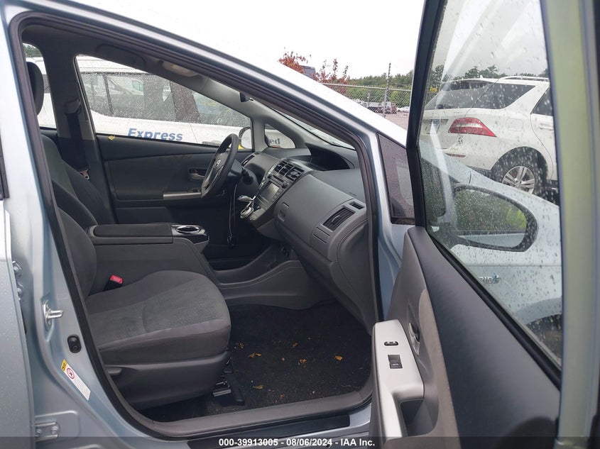 2014 Toyota Prius V Two VIN: JTDZN3EU7E3330133 Lot: 39913005