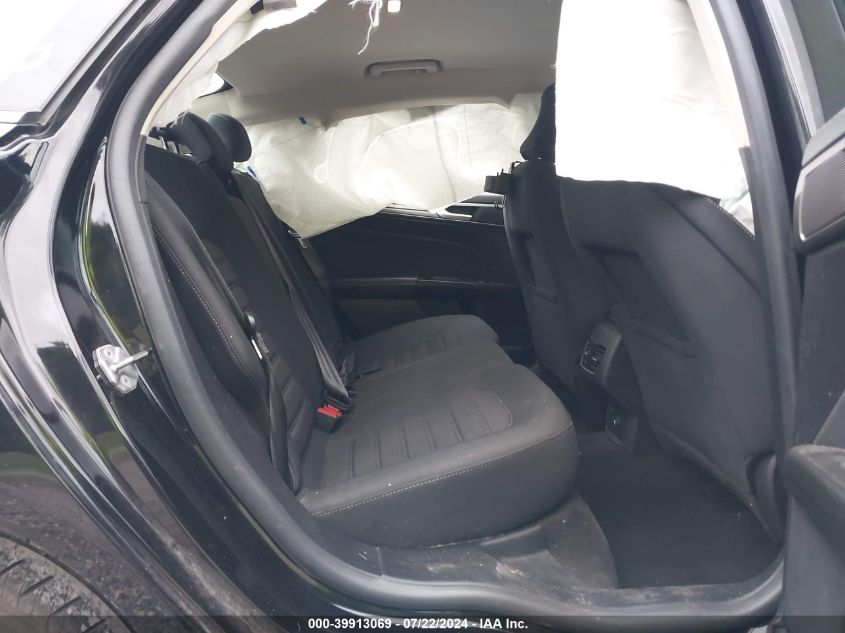 2019 Ford Fusion Se VIN: 3FA6P0HD2KR261880 Lot: 39913069