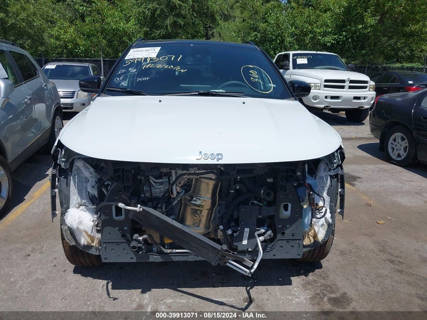 VIN 3C4NJDCN0PT569185 2023 JEEP COMPASS LIMITED 4X4