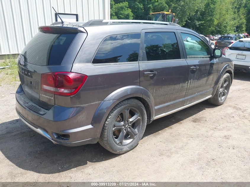 VIN 3C4PDDGG2JT370948 2018 DODGE JOURNEY CROSSROAD