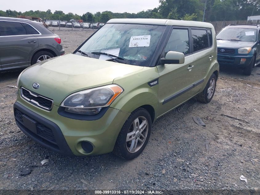 2011 Kia Soul + VIN: KNDJT2A27B7328372 Lot: 39913316