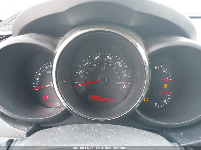 2011 Kia Soul + VIN: KNDJT2A27B7328372 Lot: 39913316