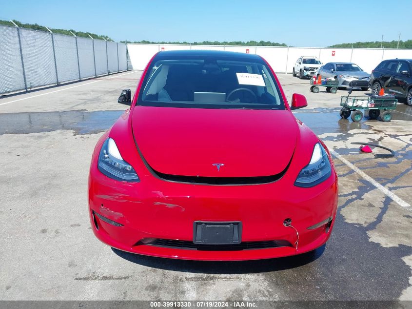 2022 Tesla Model Y Long Range Dual Motor All-Wheel Drive VIN: 7SAYGDEE1NF320711 Lot: 39913330