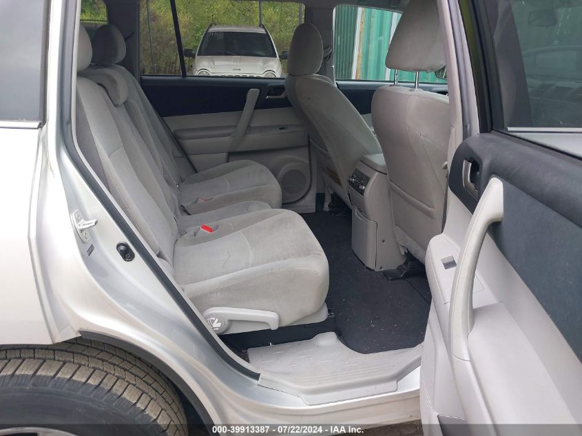 2012 Toyota Highlander Base V6 VIN: 5TDBK3EH0CS155720 Lot: 39913387