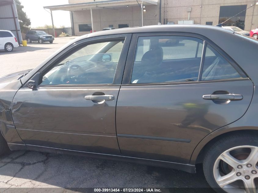 2001 Lexus Is 300 VIN: JTHBD182710021324 Lot: 39913454