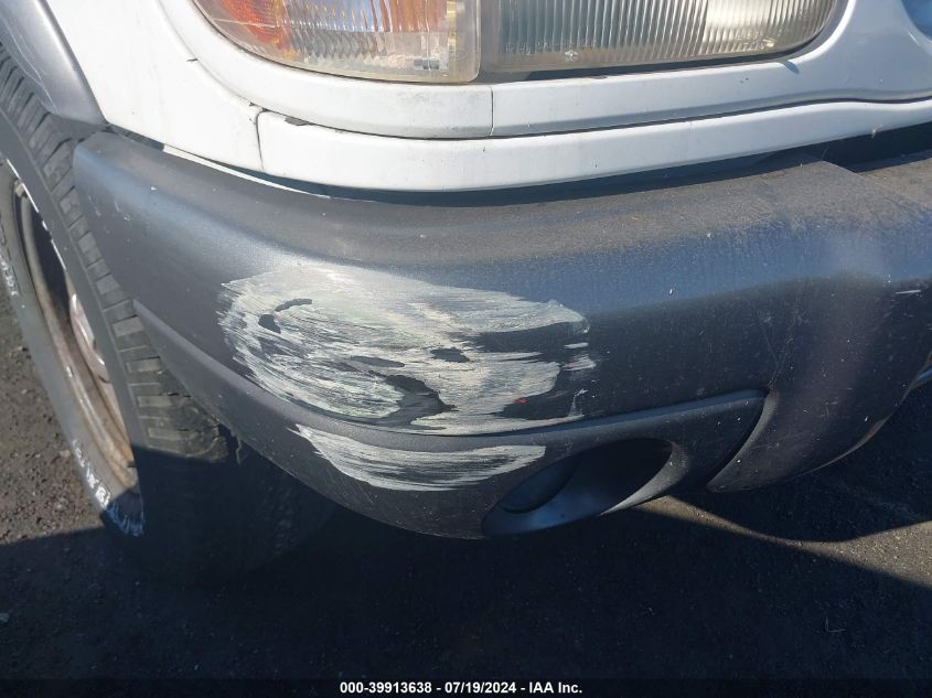 1999 Ford Explorer Sport VIN: 1FMYU24E2XUC21901 Lot: 39913638