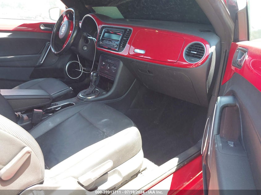 2013 VOLKSWAGEN BEETLE 2.5L - 3VWJP7AT0DM659830