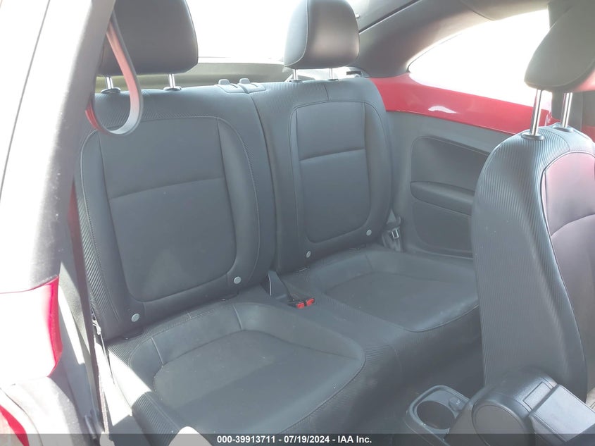 2013 VOLKSWAGEN BEETLE 2.5L - 3VWJP7AT0DM659830