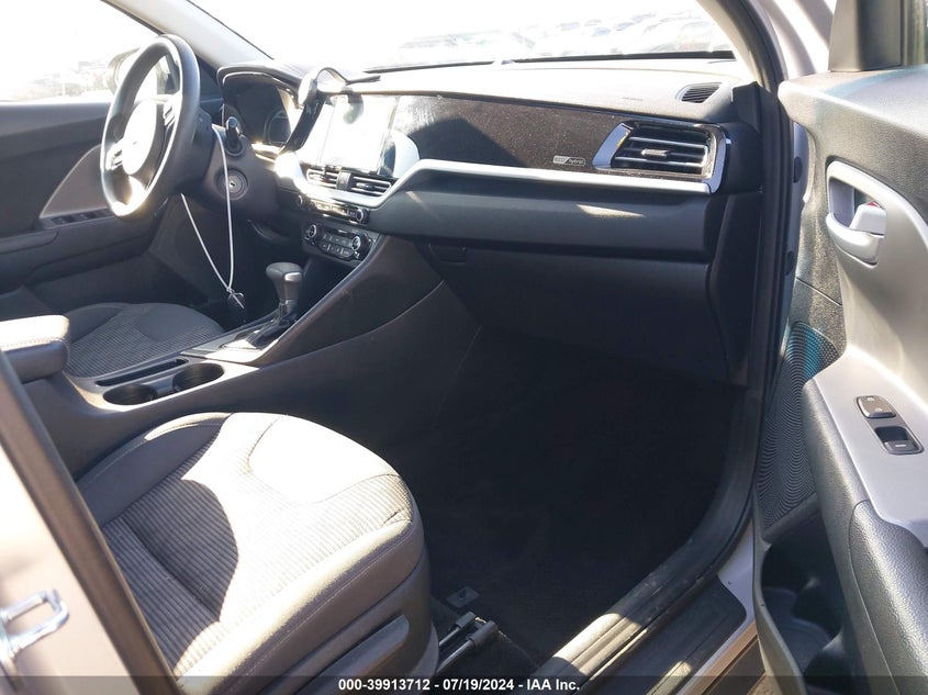 2020 Kia Niro Lx VIN: KNDCB3LCXL5369227 Lot: 39913712