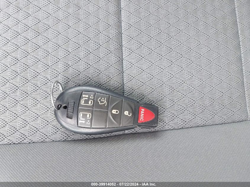 2010 Chrysler Town & Country New Lx VIN: 2A4RR2D14AR392283 Lot: 39914052