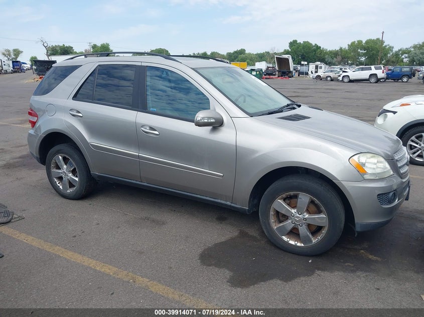 2006 Mercedes-Benz Ml 500 4Matic VIN: 4JGBB75E26A061090 Lot: 39914071